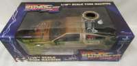 Игрушка Назад в Будущее 3: Машина Времени Делориан ж/д колеса (Back to The Future III: Rail-Ready Time Machine) box